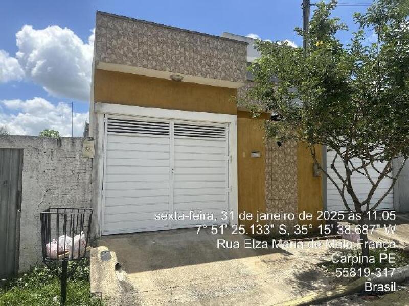 Casa com 2 Quartos e 1 Vaga em Carpina