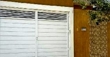 Casa com 2 Quartos e 1 Vaga em Carpina