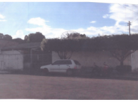 Galpões com casa 5 cômodos, 3 quartos, 3 banheiros, 700m² terreno