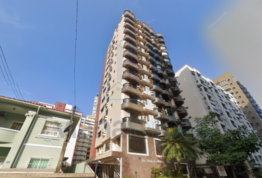 Apartamento com 3 Dormitórios e Piscina em Santos