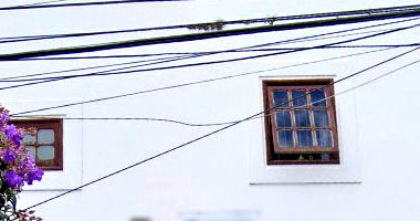 Prédio 3 andares com 4 quartos, 5 banheiros e 4 vagas