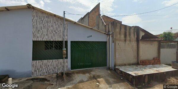 Terreno com edificação simples e 450m², oportunidade de investimento