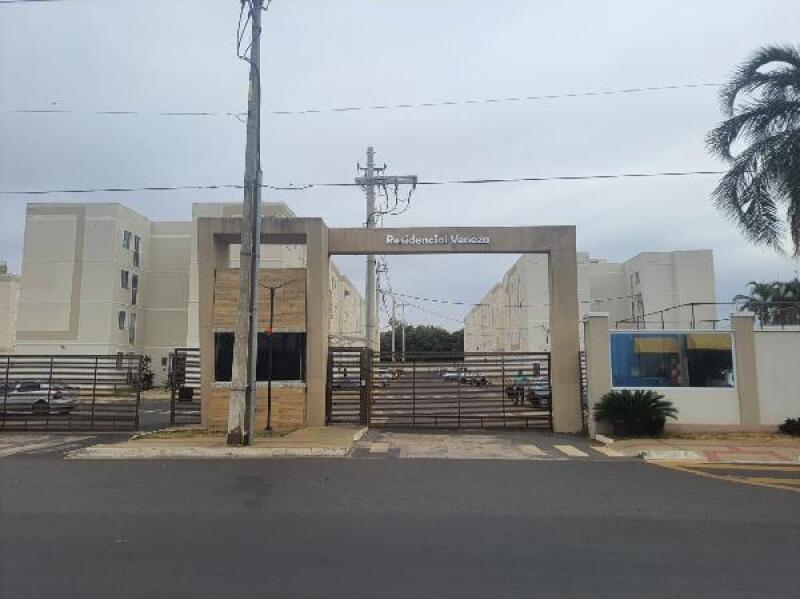 Apartamento com 2 quartos em Uberaba