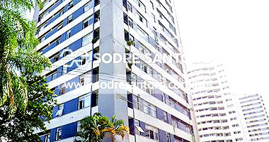 Apartamento 701 no Edifício Le Chateau Blois em Boa Viagem