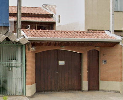 Sobrado comercial e residencial com 2 quartos e 5 banheiros
