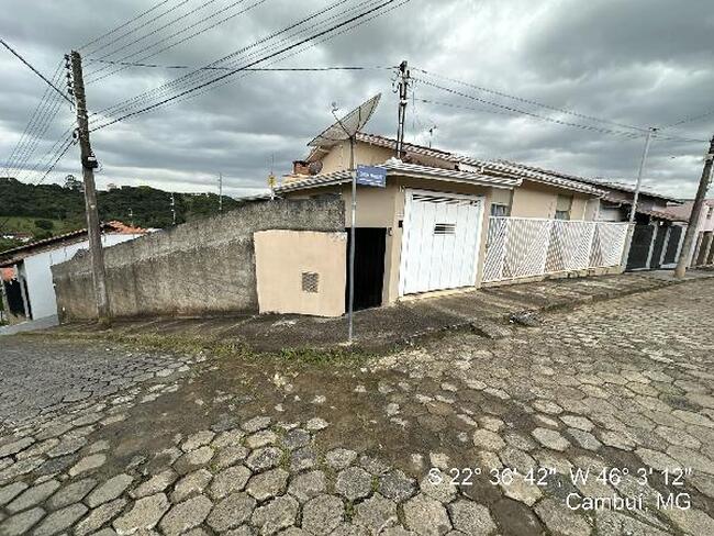 Casa com 2 quartos em Cambuí (MG)