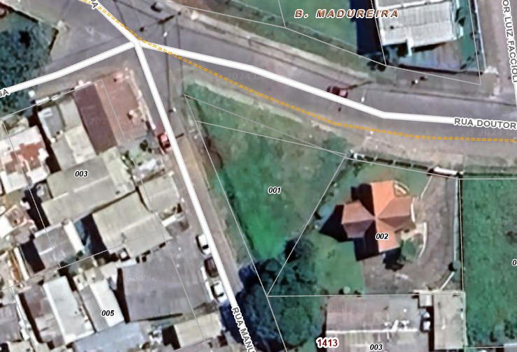 Terreno desocupado com 404m², ideal para investimento