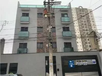 Apartamento Cobertura com 1 Vaga em Leilão