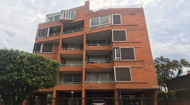 Apartamento com 70m² e vaga de garagem no Condomínio El Porteño