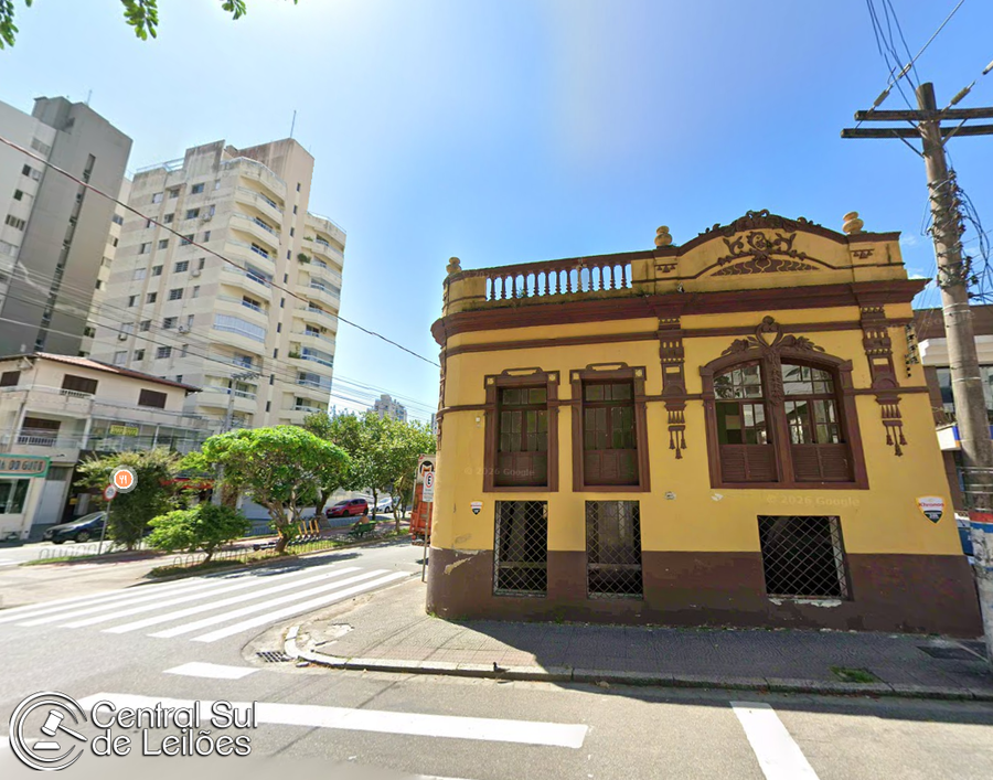 Imóvel comercial com 246,90m² no Centro de Florianópolis - SC