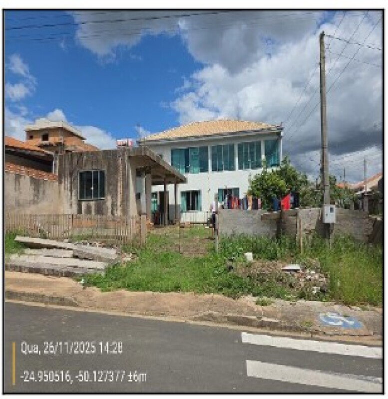 Casa com 202.15m² de área privativa em Carambeí/PR