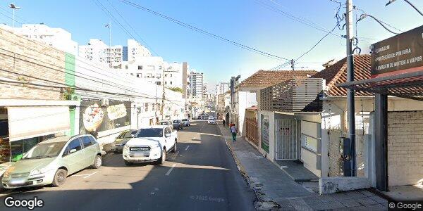 Apartamento Desocupado com 169,48m² na Rua Serafim Valando
