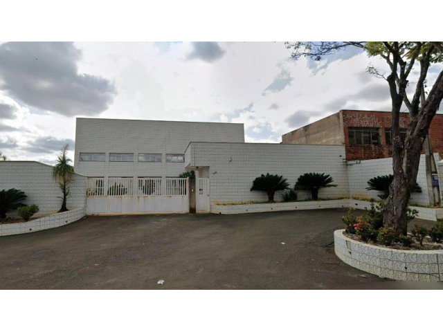 Imóvel com 5.074 m² de área total