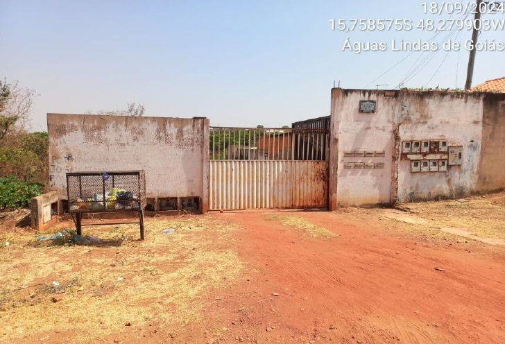 Casa Residencial em Condomínio com 3 Quartos em Águas Lindas de Goiás