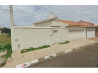 Casa com 3 quartos, 251,70m² construída, ocupada