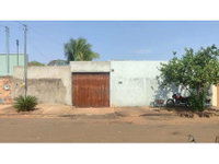 Casa com 3 quartos, 2 banheiros e 181m² de área construída
