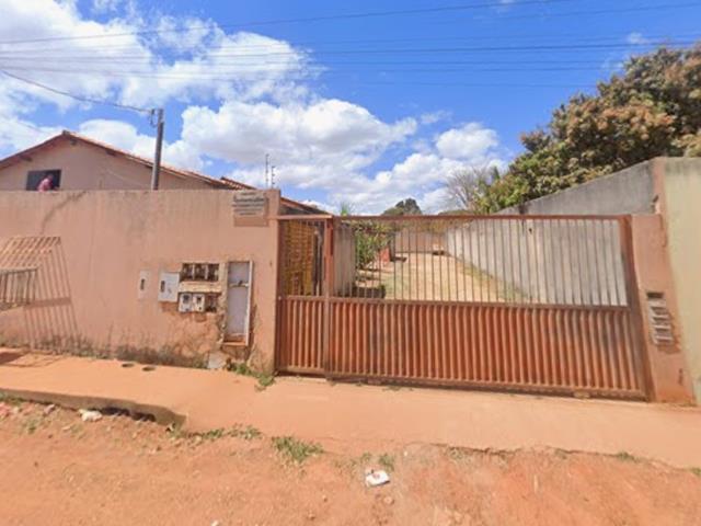 Casa de 61,20 m² com garagem e ocupada