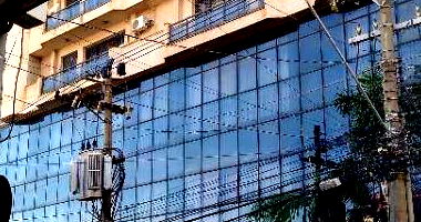 Apartamento com 3 quartos, 2 banheiros e 292m² construídos, ocupado
