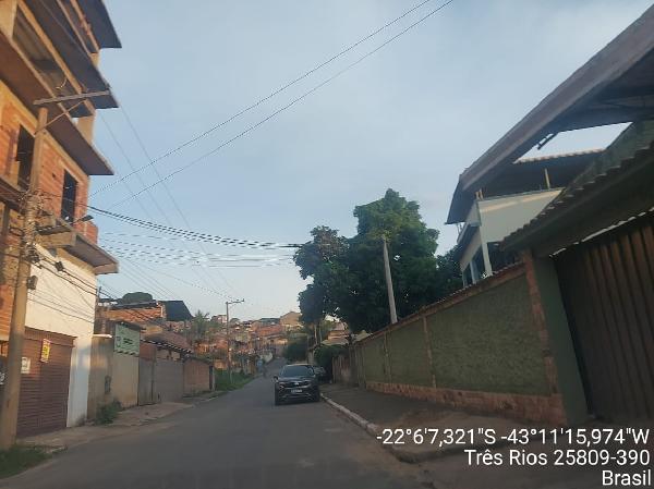 Casa com 2 Quartos e Ampla Área Privativa em Boa União