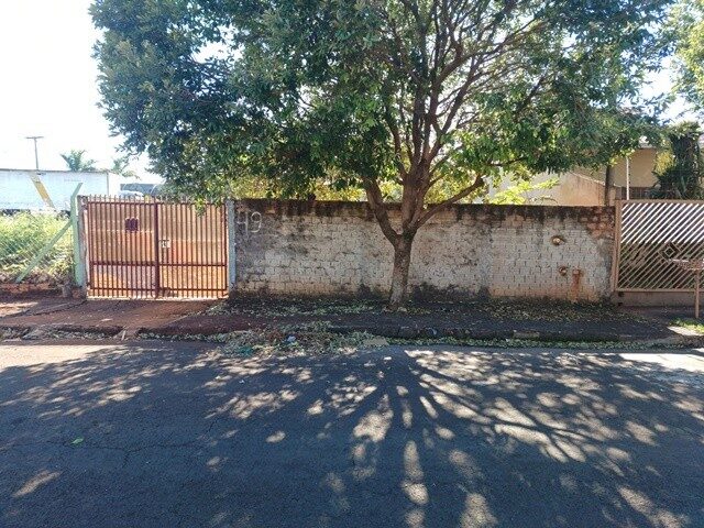 Casa 122m² em Terreno 303m² - Lote 299 - Jardim do Leste