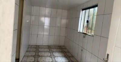 Terreno com Casa Não Averbada em Irati - Oportunidade Única!