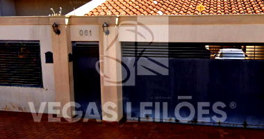 Casa de 50% com Vários Cômodos em Barretos/SP