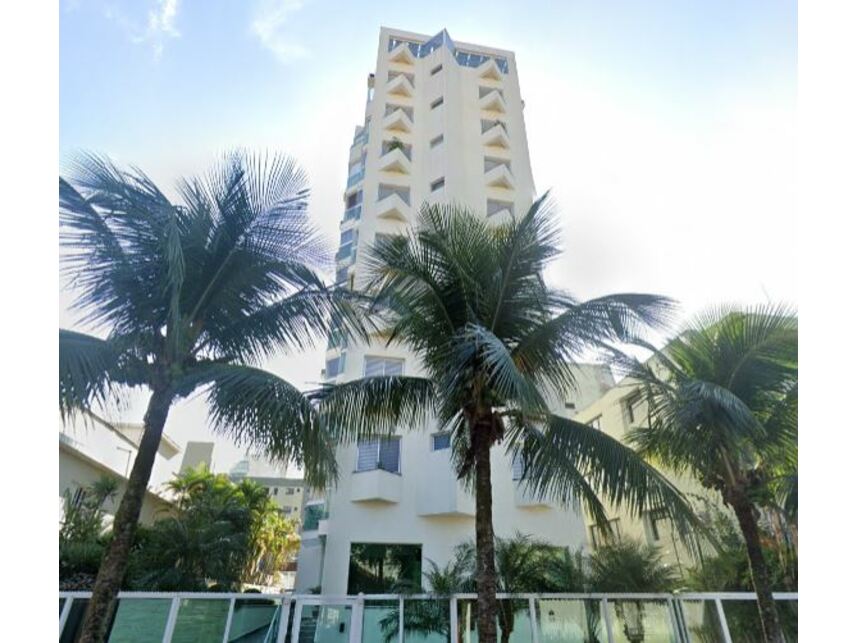 Apartamento Cobertura com 2 Vagas em Leilão - Guarujá/SP