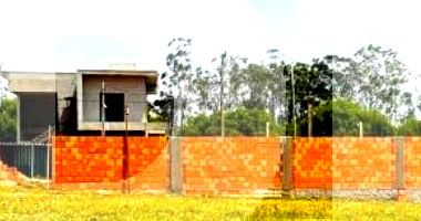 Terreno em Condomínio - 450,00 m² Desocupado