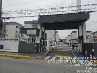 Apartamento com 2 quartos e vaga de garagem em condomínio