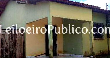 Casa com 2 quartos, 2 banheiros e 73,91m² construída