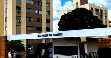 Apartamento com 2 quartos em Maringá/PR