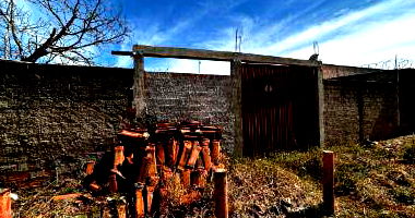 Casa Ocupada com 63m² de Área Construída em Trindade/GO