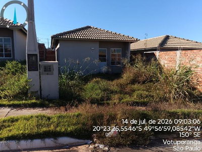 Casa com 2 quartos e 43,85 m²