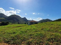 Gleba de terreno rural com hotel inacabado, 150666.66m²