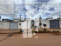 Casa com 2 quartos, 2 banheiros e 1 vaga em Várzea Grande