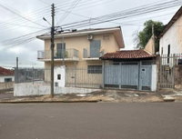 Casa com 3 quartos, 268m² construídos, ocupada