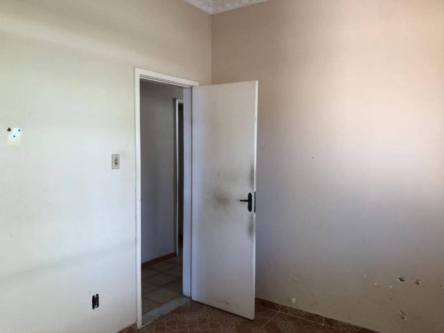 Casa com 2 quartos, 1 banheiro e 70m² construídos