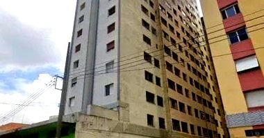 Apartamento 27m² desocupado no Edifício Maria Tudor