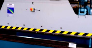 Dobradeira Mecânica Usada em Regular Estado de Conservação