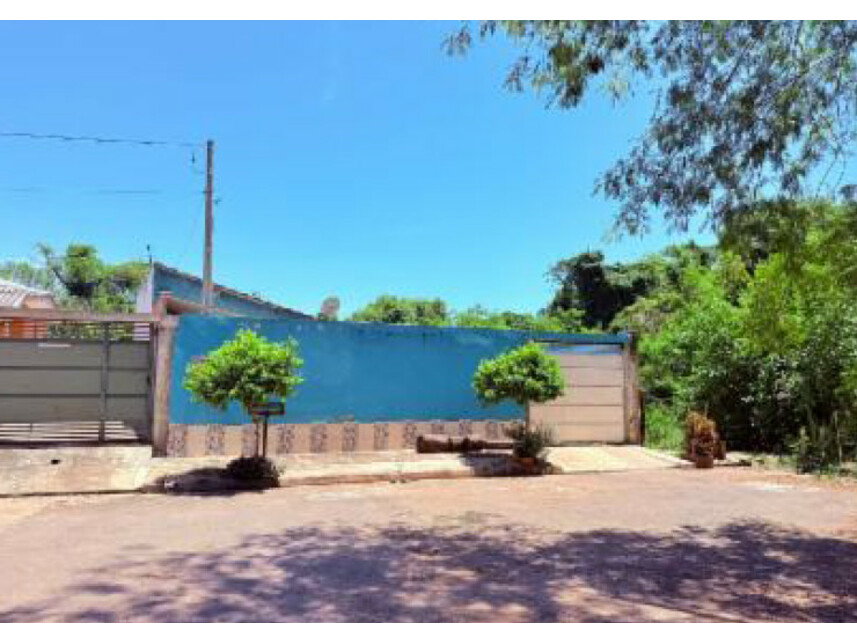 Casa em leilão com 60m² construída em Tabatinga/SP