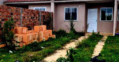 Casa com 2 Quartos e 1 Vaga em Ponta Grossa