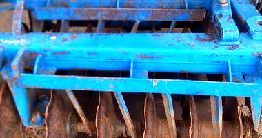 Grade Aradora com Pneus - 14 Discos