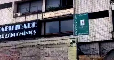 Sala Comercial Desocupada em Leilão