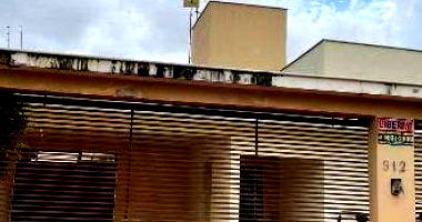 Casa padrão 2 vagas, 188m² construída, ocupada