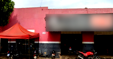 Terreno 162,43m² com edificação comercial em Anicuns