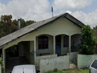 Casa em leilão com 6 quartos e 140m² de área construída