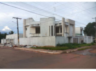 Sobrado em fase de acabamento com 366m² de área construída