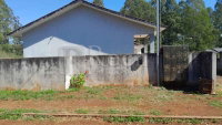 Terreno urbano com casa de 2 quartos, 156m²