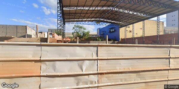 Terreno com galpão 200,86m², ideal para depósito ou comércio