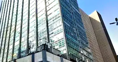 Sala Comercial Desocupada com 33m² para Oportunidades de Negócios